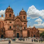 Catedral del cusco en el medio dia