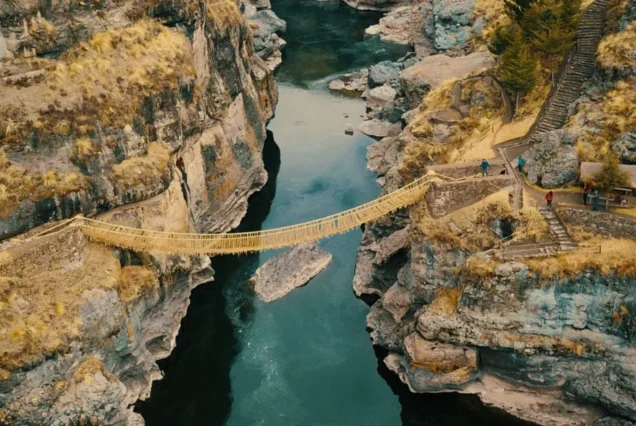 puente visto desde angulo gran angular, con su belleza innata